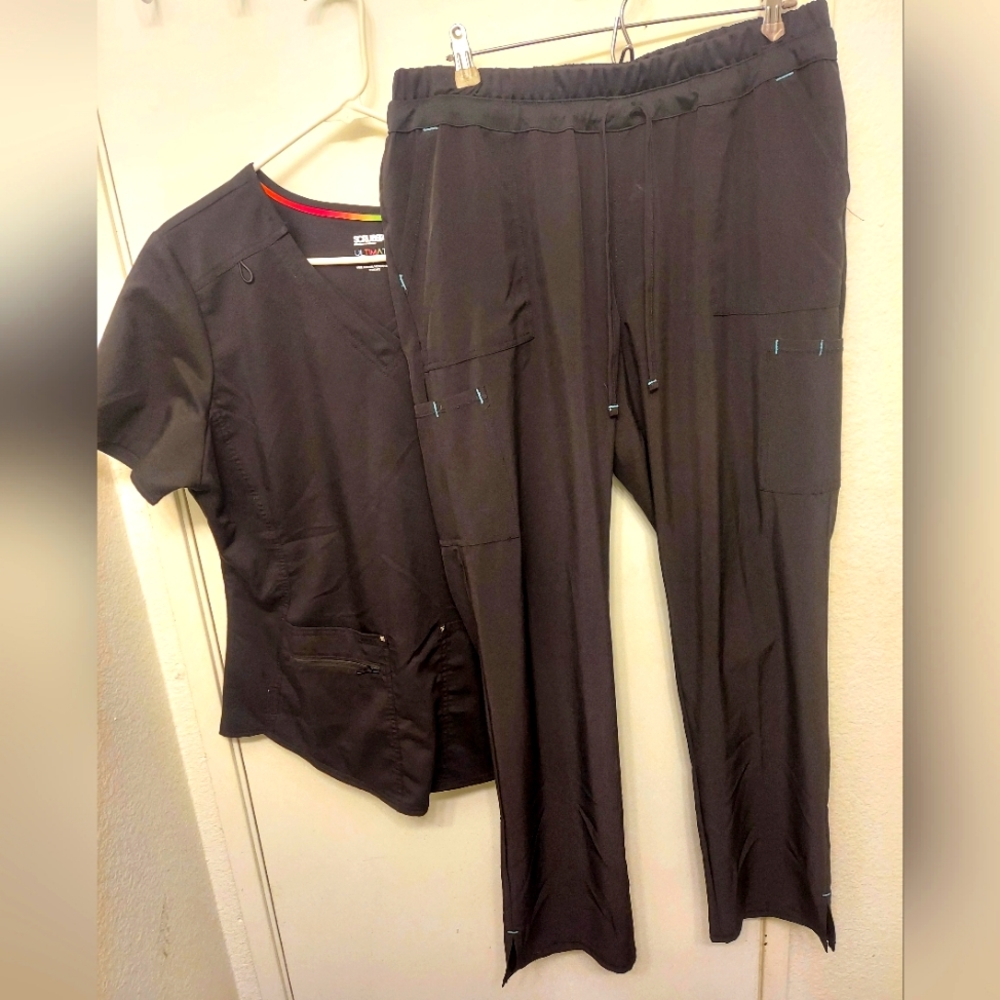 Large Scrub Star Shirt and stright leg Set